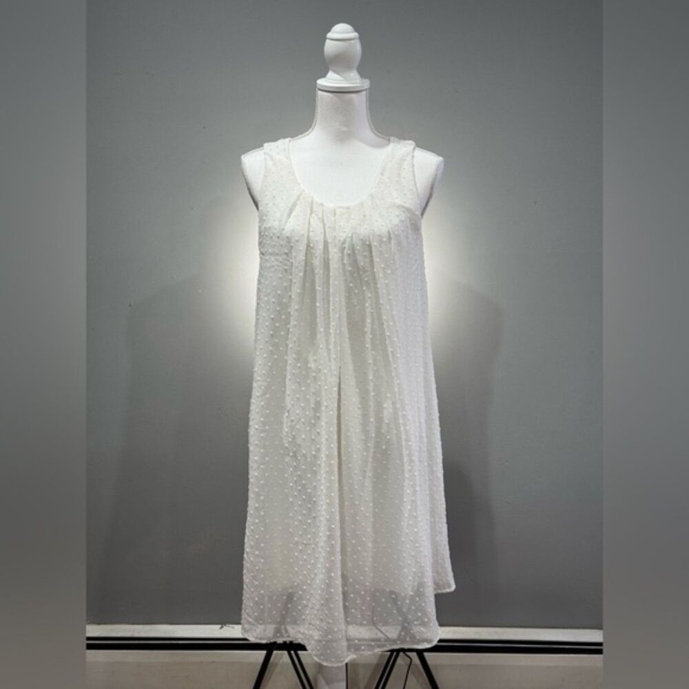 CLEARANCE! White Sunny Leigh Pleated Front Dress Size M EUC